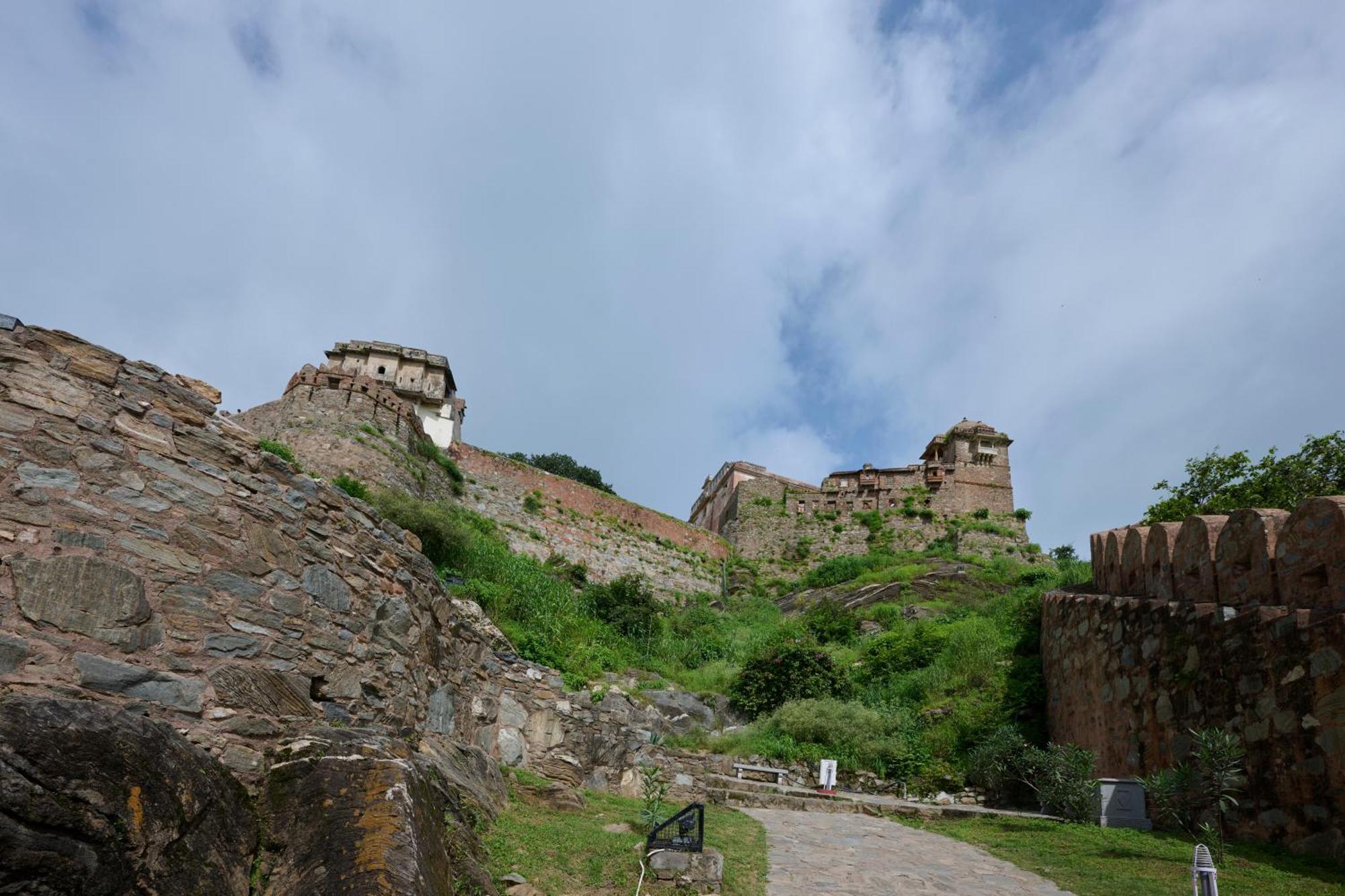 Renest Kumbhalgarh Hotel Ngoại thất bức ảnh